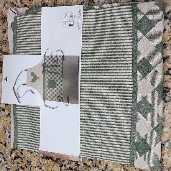 Farmhouse Apron - Picture 4 of 4